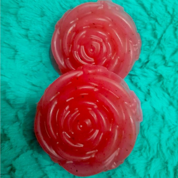 Strawberry & honey face soap - Picture 1 of 1